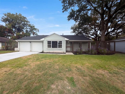 Photo of 3026 Deal Street, Houston, TX 77025 (MLS # 41045293)