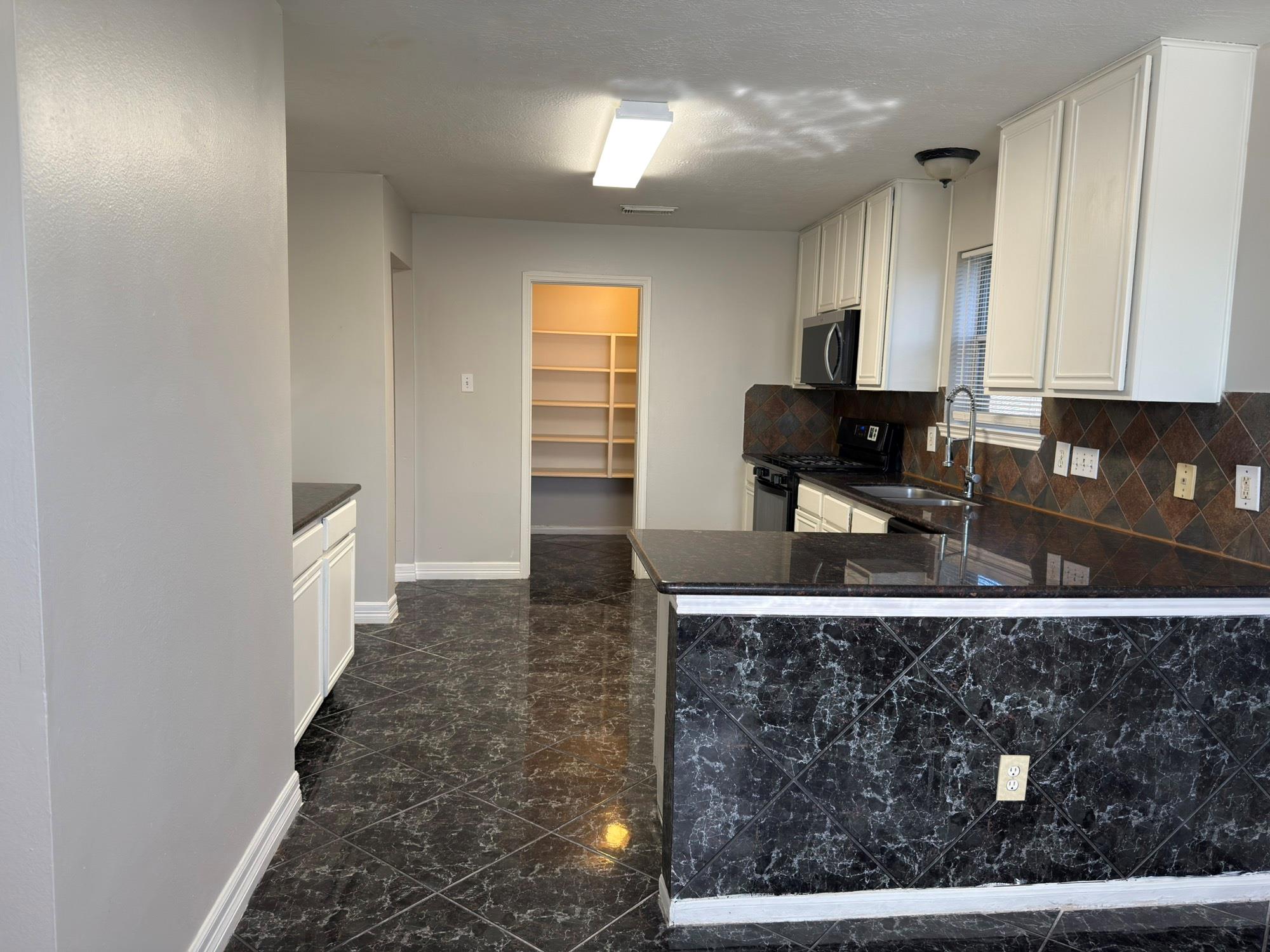 2239 Heatherwood Drive