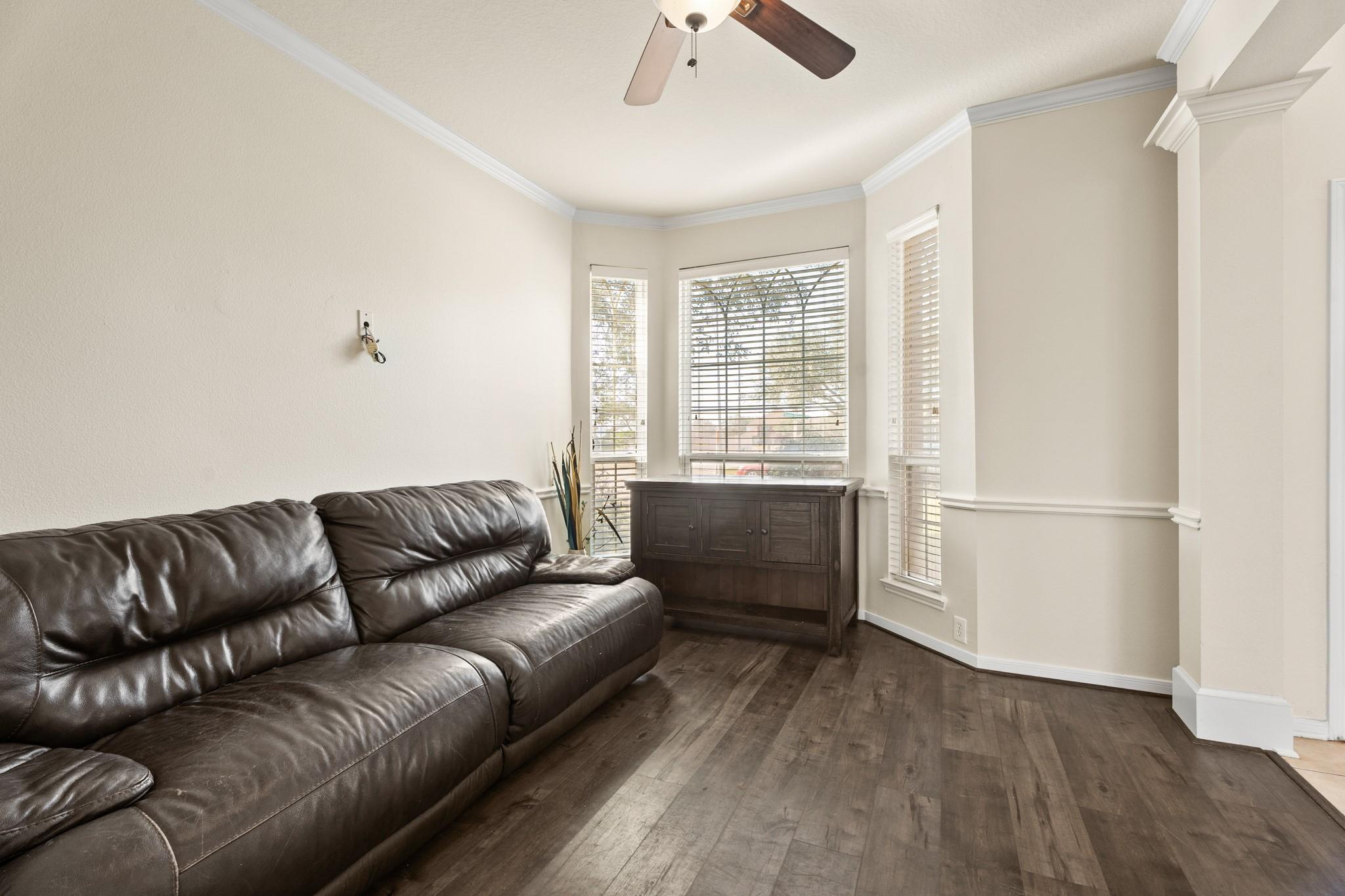 2607 Sunny Shores Drive