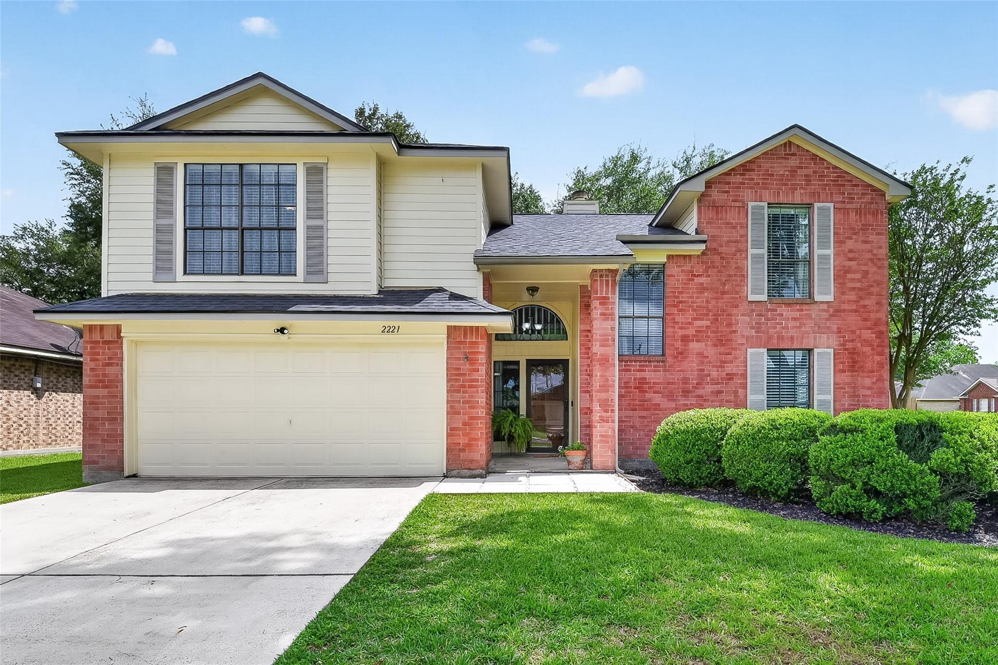 2221 Aberdeen Drive