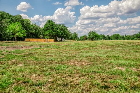 Vacant Land For Sale - 8753 County Road 324<br/> Burleson County, Caldwell, TX 77836