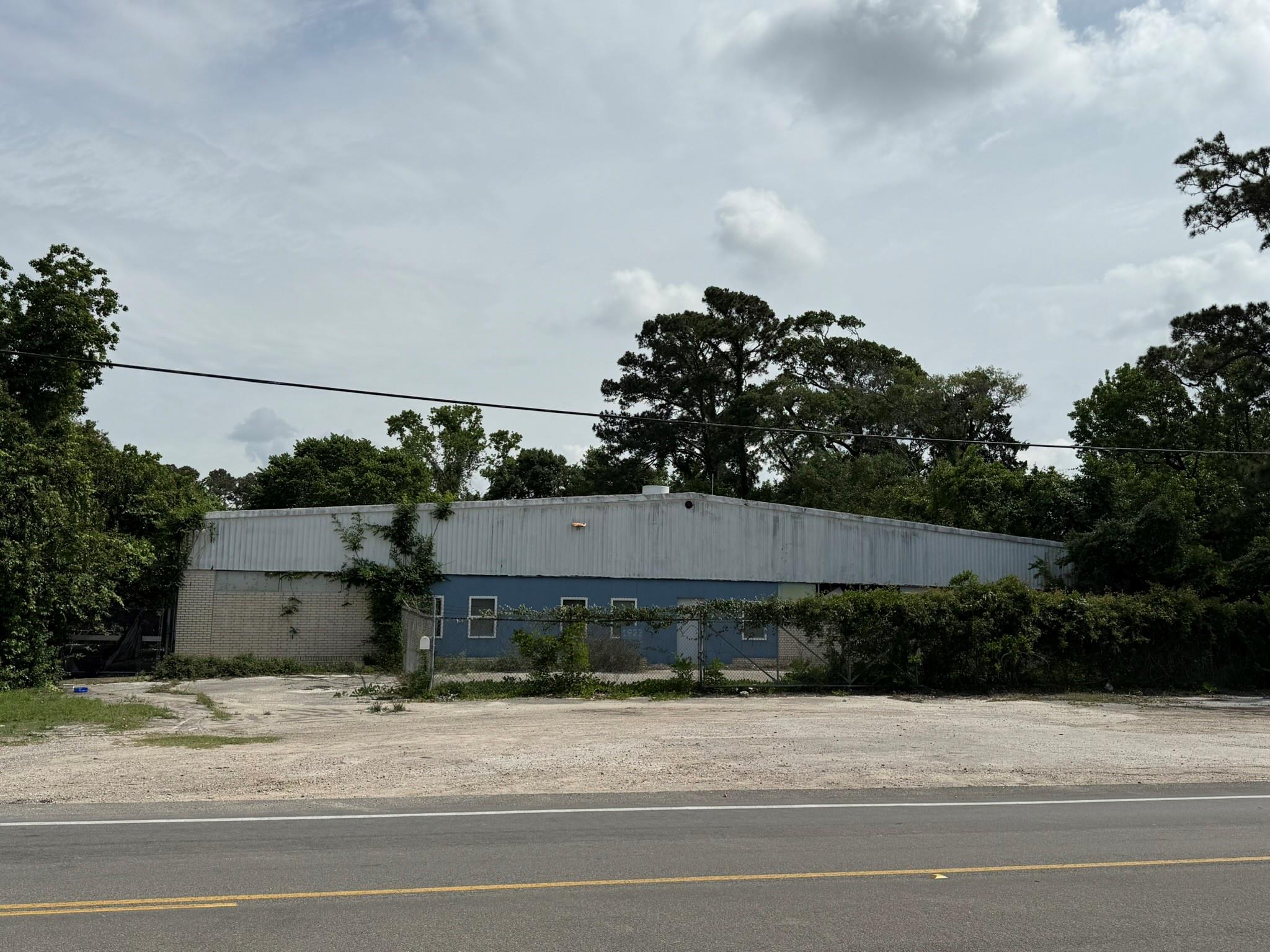 1922 W Main Street