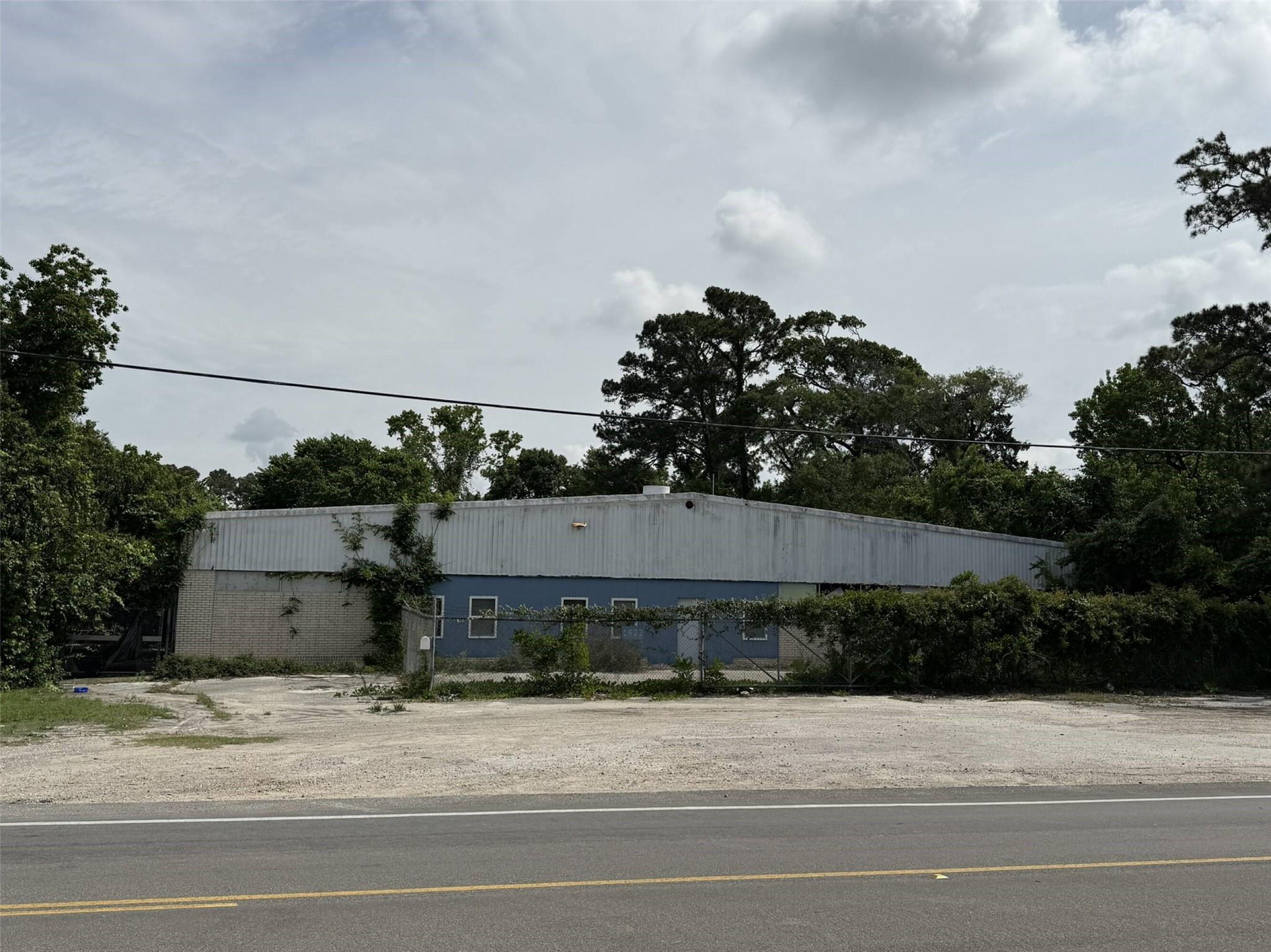1922 W Main Street