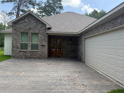 Photo of 12118 S Tara Plantation Drive, Tomball, TX 77375 (MLS # 61902807)