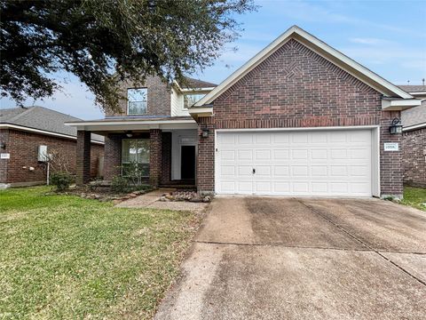 Photo of 10006 Wood Leaf Court, Baytown, TX 77521 (MLS # 57843374)