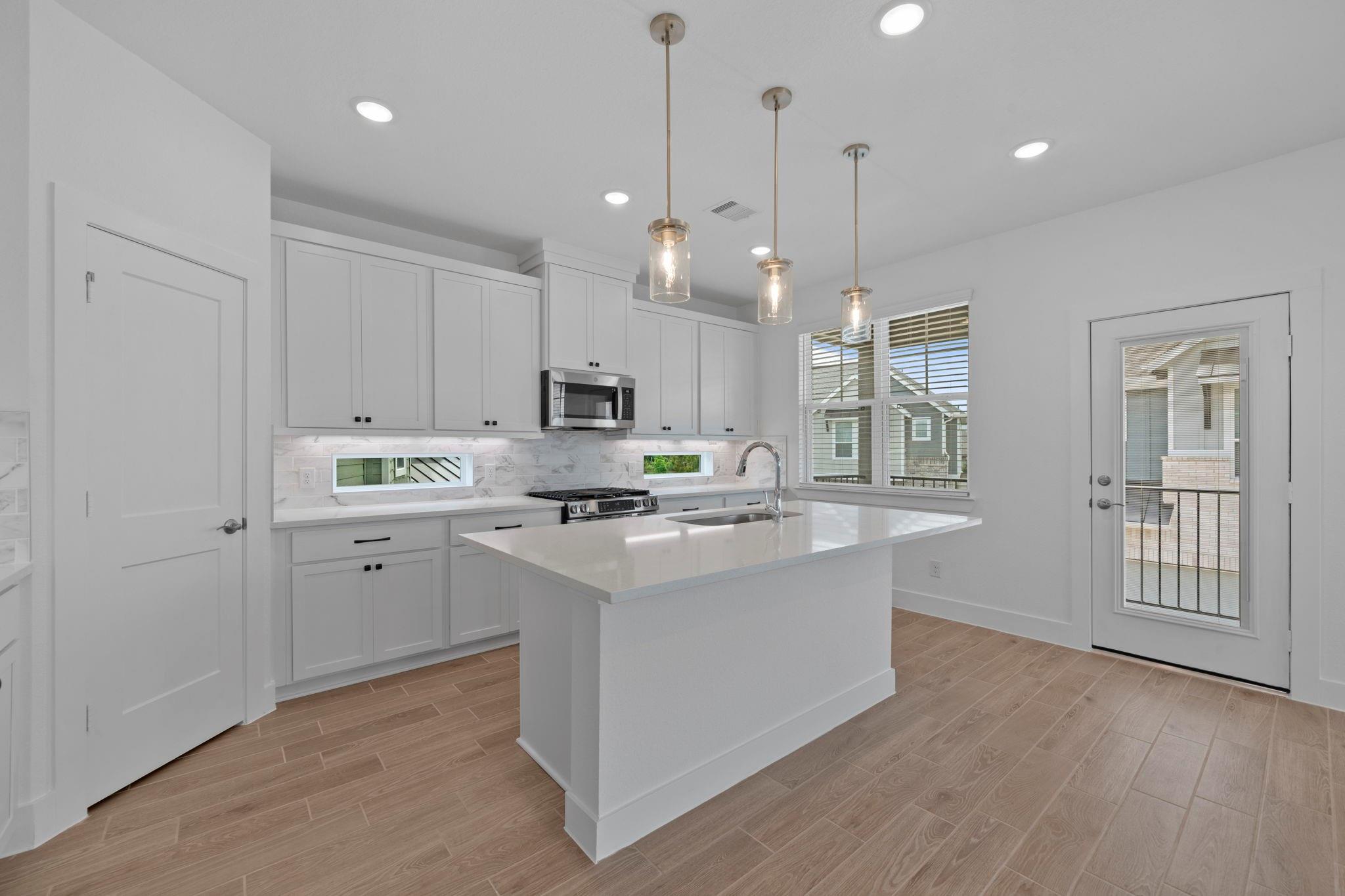 7606 Meadow Mouse Lane