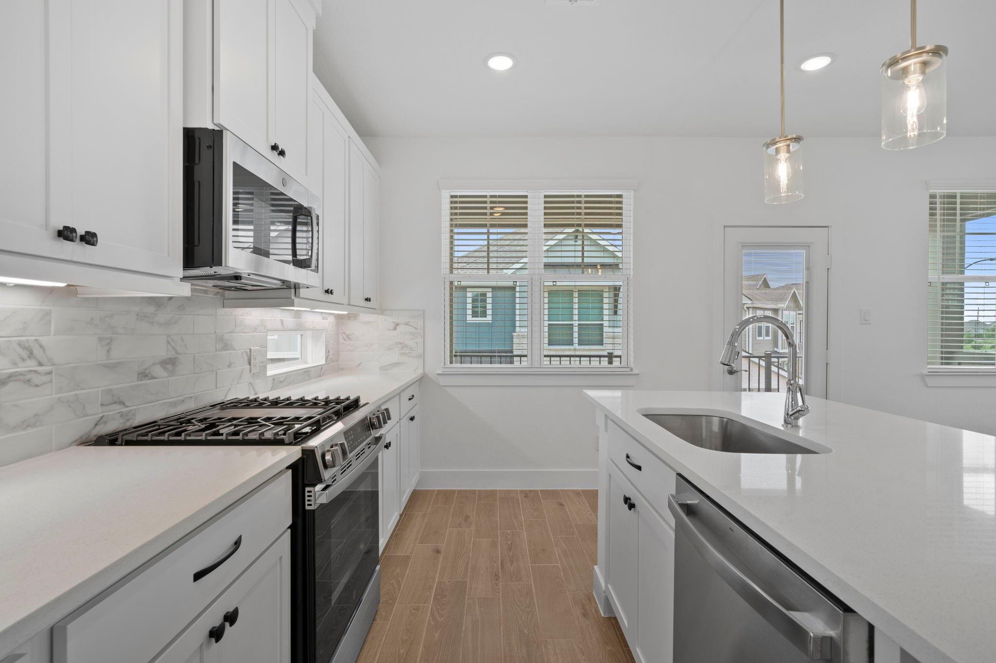 7606 Meadow Mouse Lane