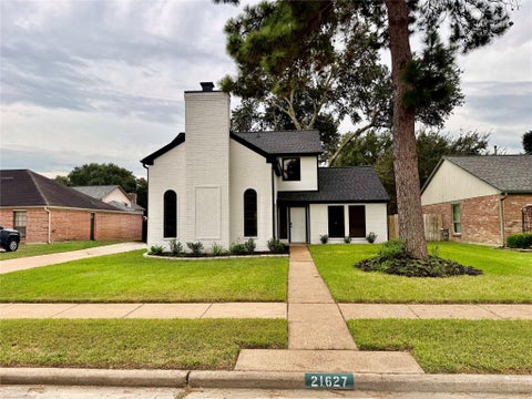 Homes For Sale - 21627 Park Valley Drive<br/> Harris County, Katy, TX 77450