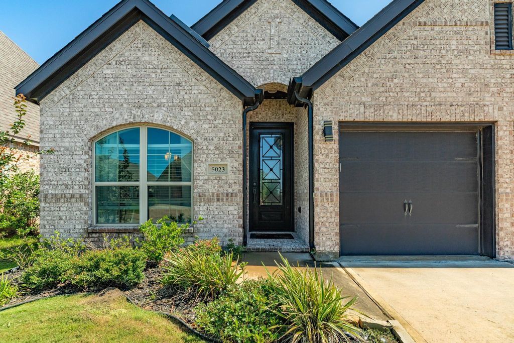 Photo of 5023 Eliot Place, Manvel, TX 77578 (MLS # 55133714)