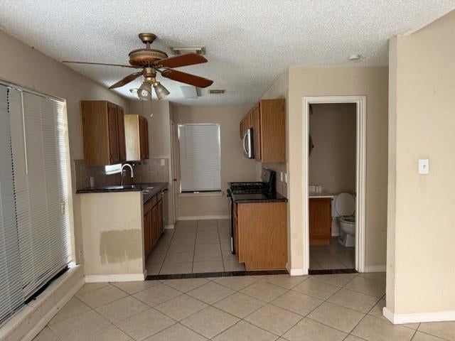 Photo of 16630 Red Gully Drive, Sugar Land, TX 77498 (MLS # 43927943)