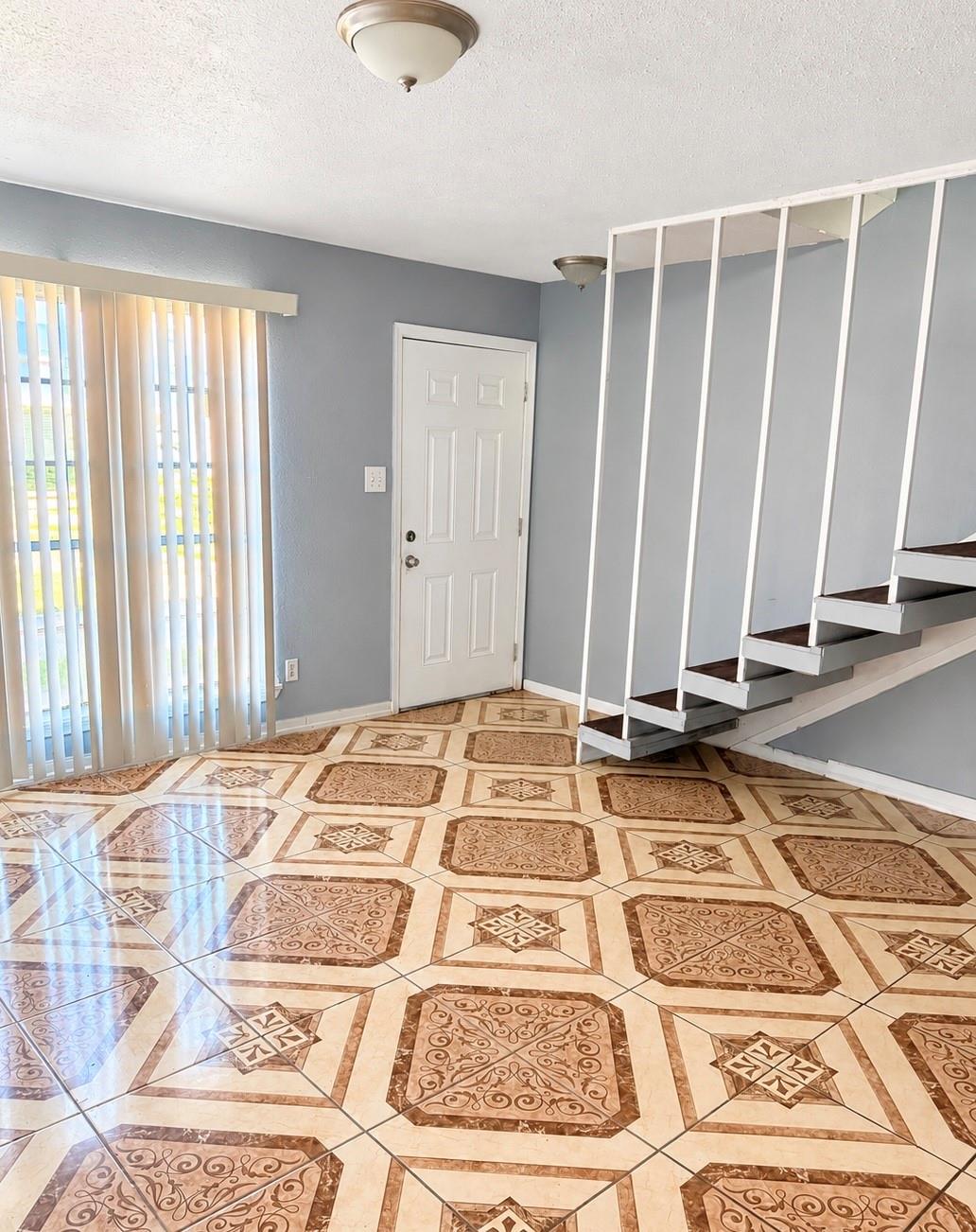 600 S Allen Genoa Road B10