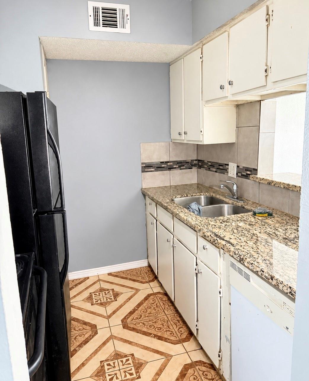 600 S Allen Genoa Road B10