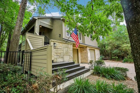 Photo of 34 Highbush Court, The Woodlands, TX 77381 (MLS # 16788698)