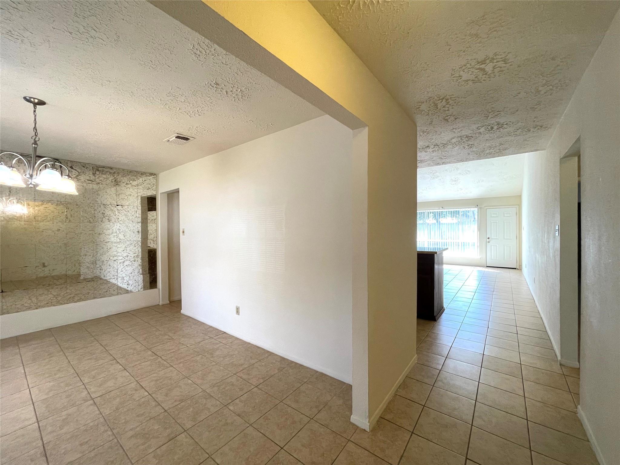 4502 Mossygate Drive