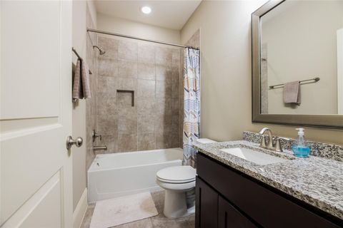 Tiny photo for 769 Waverly Street, Houston, TX 77007 (MLS # 70068245)