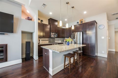 Tiny photo for 769 Waverly Street, Houston, TX 77007 (MLS # 70068245)