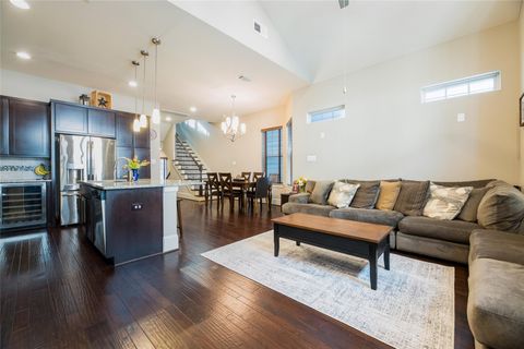 Tiny photo for 769 Waverly Street, Houston, TX 77007 (MLS # 70068245)