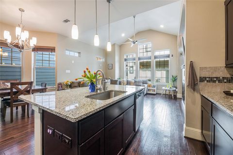 Tiny photo for 769 Waverly Street, Houston, TX 77007 (MLS # 70068245)