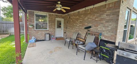 Tiny photo for 5902 Mettler Lane, Richmond, TX 77469 (MLS # 22138336)