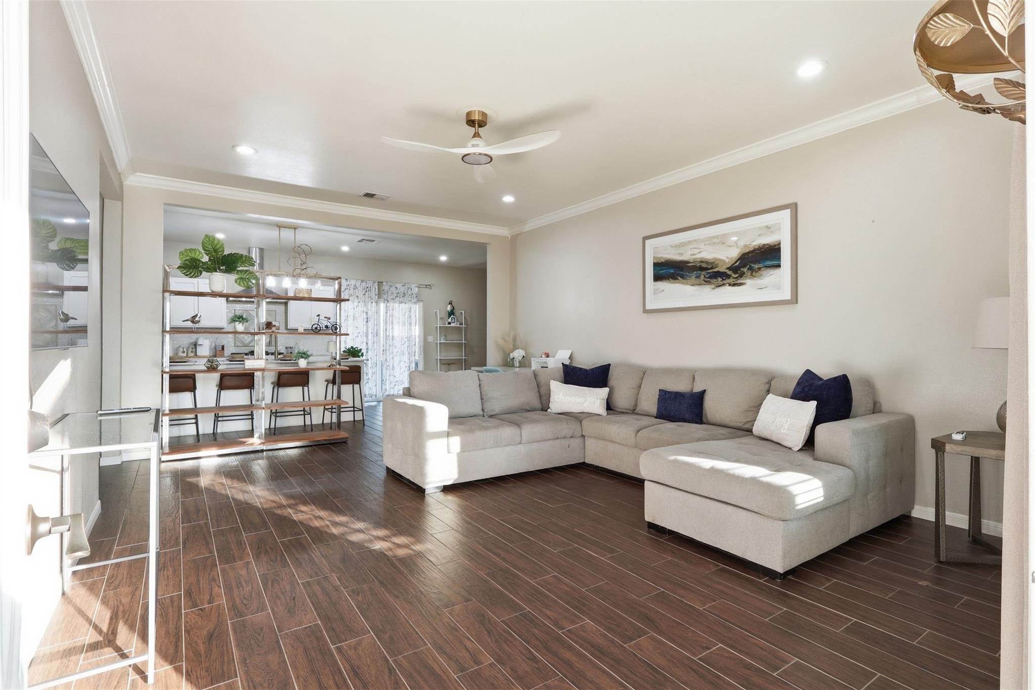 12306 Penn Street