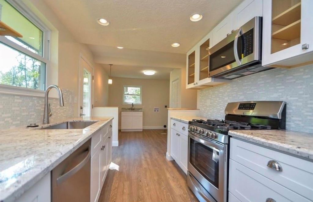 Photo of 215 County Road 193, Alvin, TX 77511 (MLS # 12860137)
