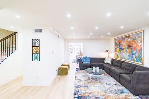 5805 Valley Forge Drive 96 Houston TX 77057