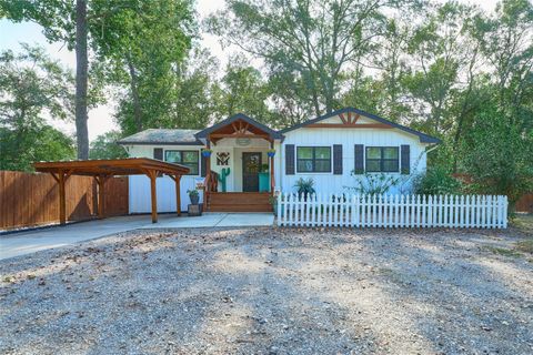 Photo of 1206 Freedonia Street, Conroe, TX 77316 (MLS # 45388772)