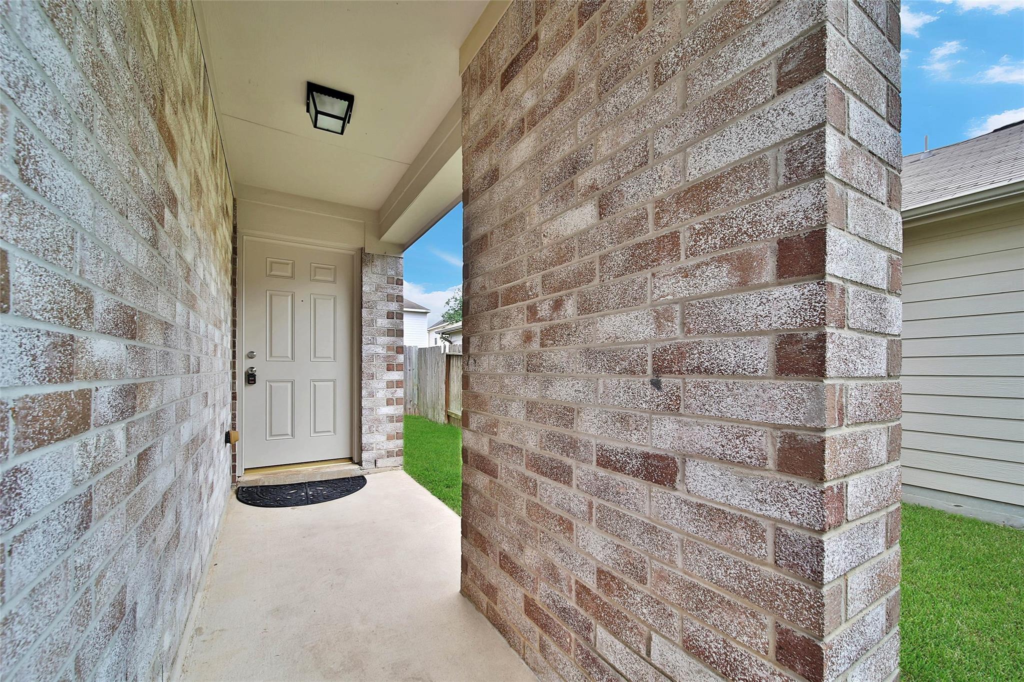 3022 Madison Elm Street