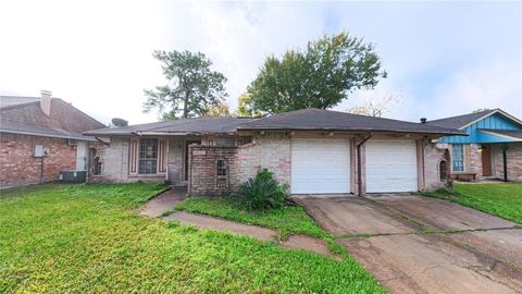 Photo of 4223 Fallen Oaks Drive, Houston, TX 77091 (MLS # 23574565)