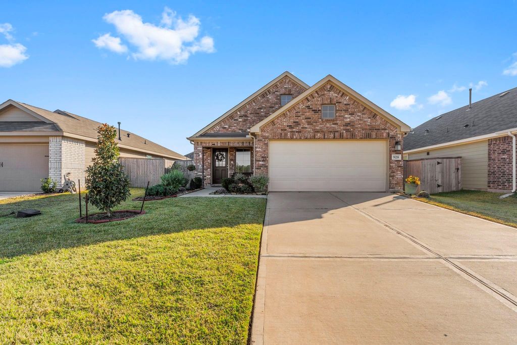 Photo of 928 N Gentle Moss Drive, Magnolia, TX 77354 (MLS # 8015413)