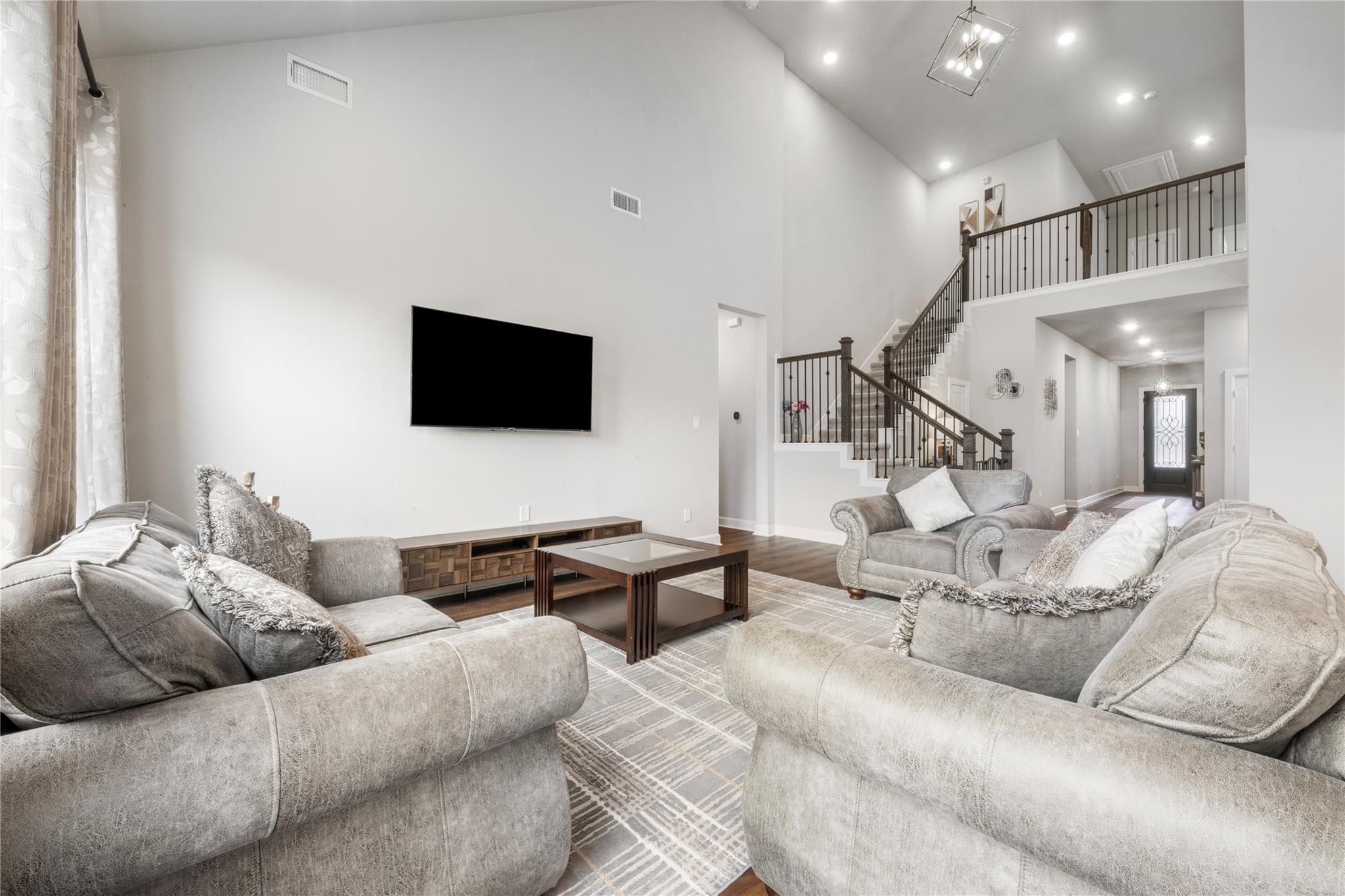 18403 Summerland Lake Way