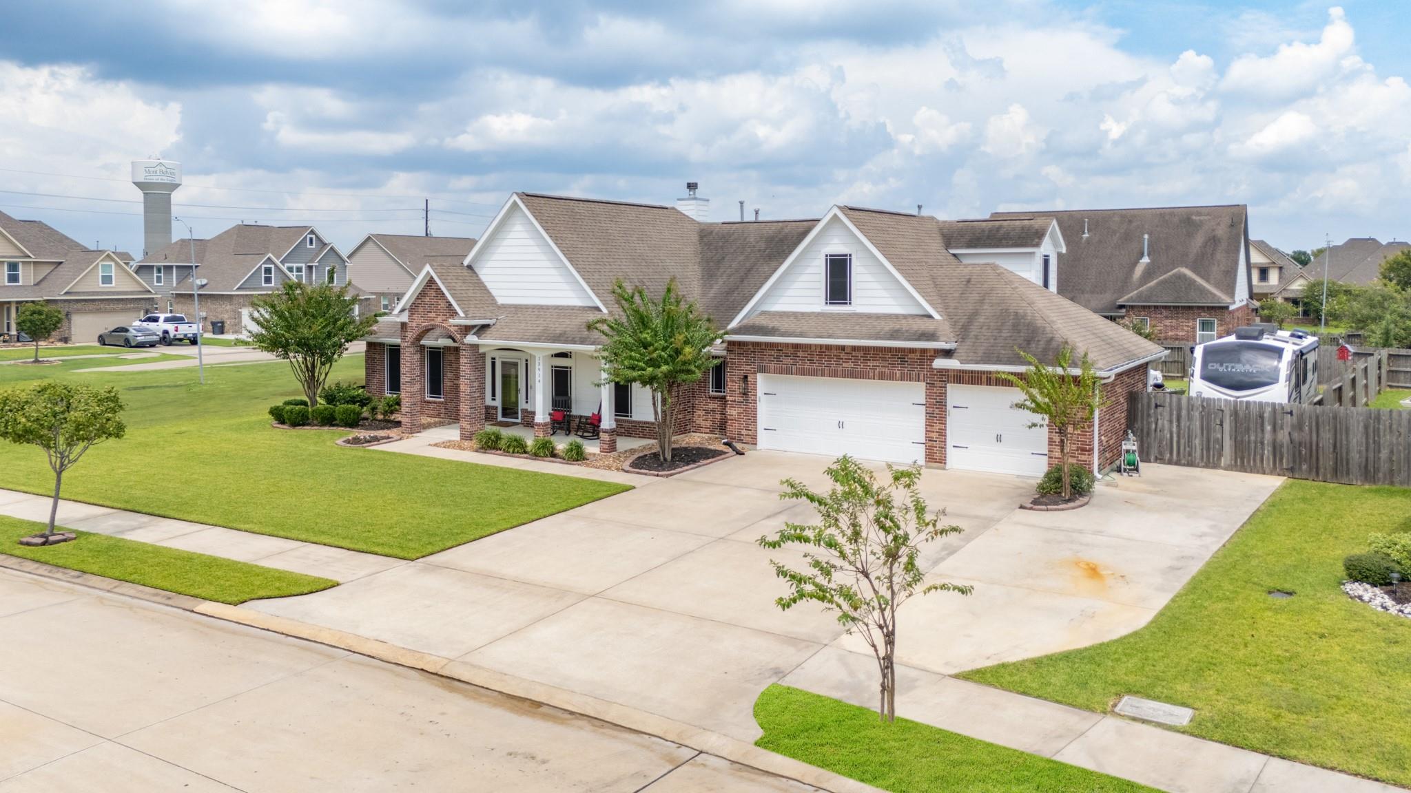 13914 Belmont Circle
