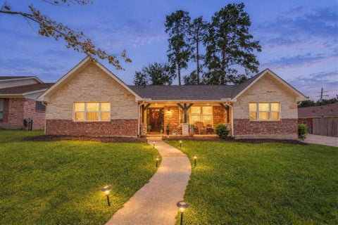 Photo of 903 Northpine Drive, Conroe, TX 77301 (MLS # 59201995)