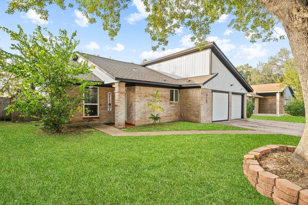 Photo of 3823 Shadow Trail, Houston, TX 77084 (MLS # 94570182)