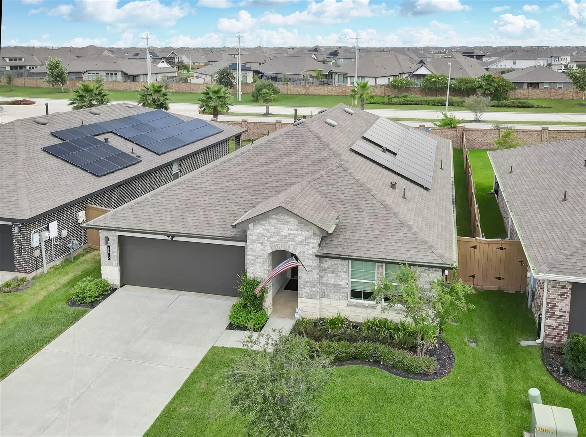 2612 Golden Palms Lane