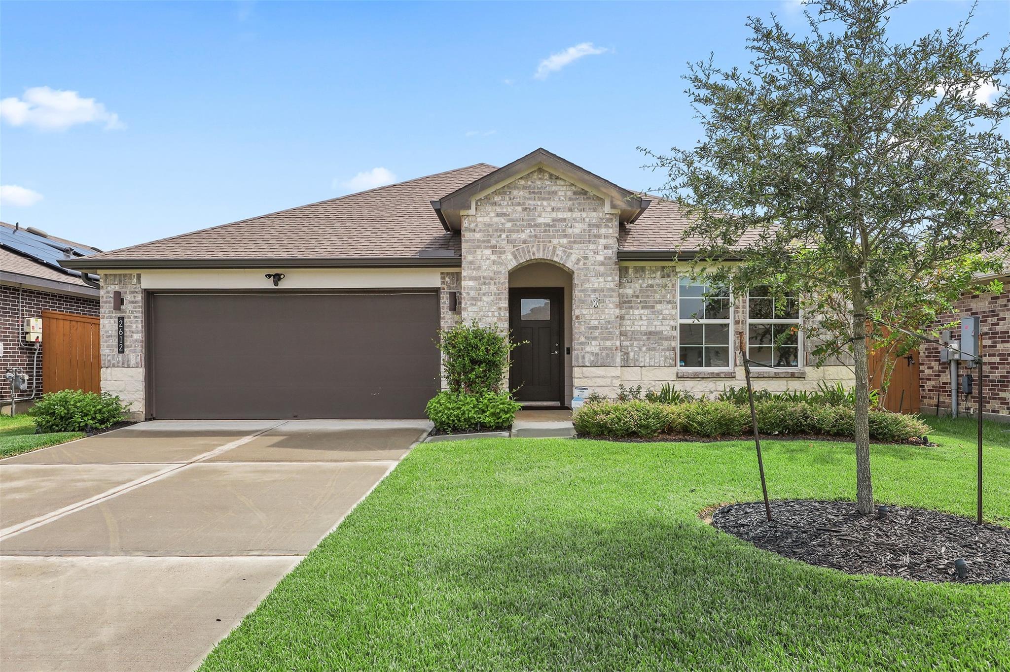2612 Golden Palms Lane