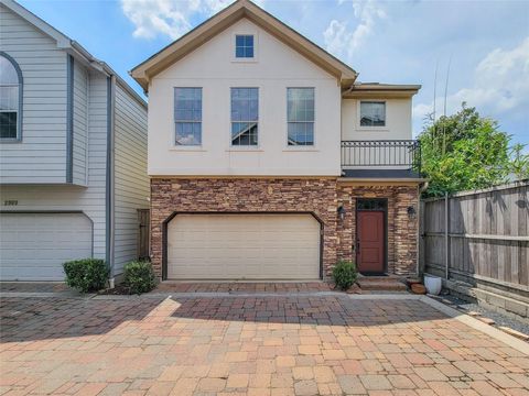 Photo of 2911 Clinton Drive, Houston, TX 77020 (MLS # 54116657)