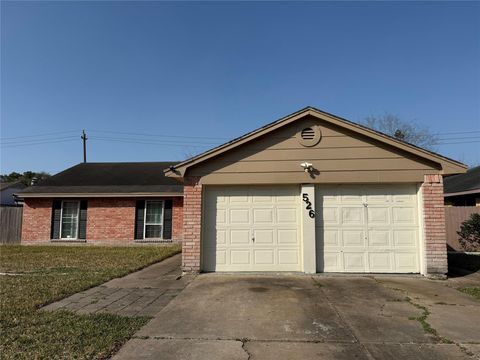 Photo of 526 Whippoorwill Drive, Missouri City, TX 77489 (MLS # 21954120)