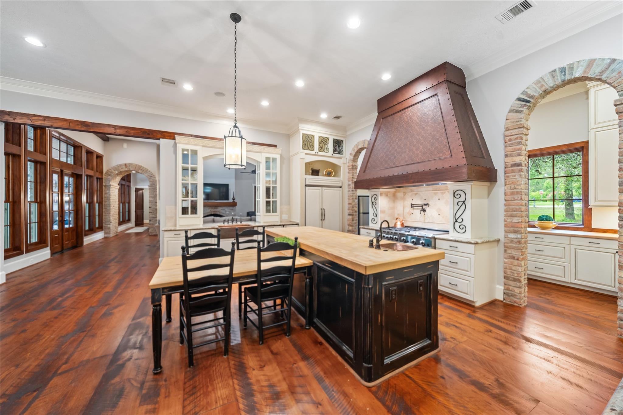4402 Oscoda Court