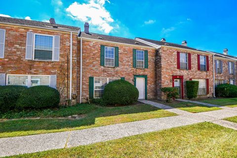Photo of 4206 Belle Park Drive #4206, Houston, TX 77072 (MLS # 17503918)