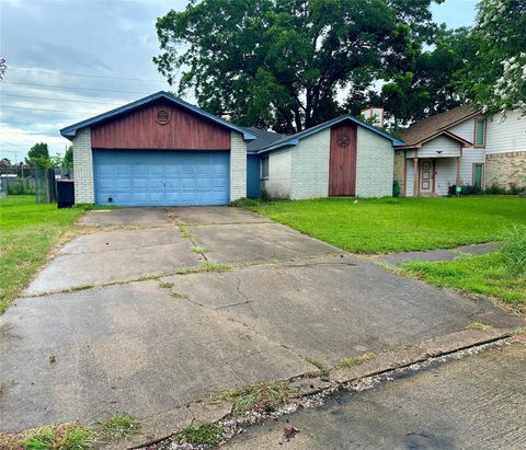 Photo of 16814 Sinaloa Drive, Houston, TX 77083 (MLS # 33661563) Photo of 16814 Sinaloa Drive, Houston, TX 77083 (MLS # 33661563)