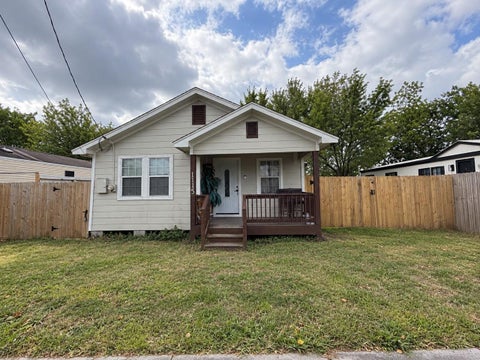 Photo of 1115 Turner Street, Baytown, TX 77520 (MLS # 72673082)