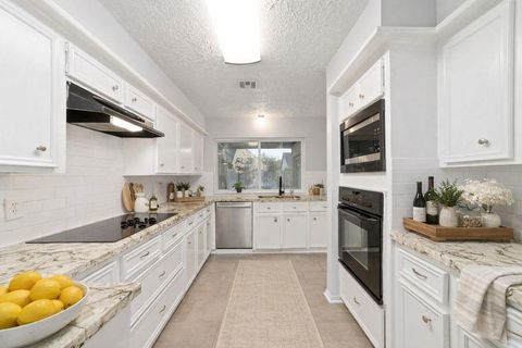 Tiny photo for 7107 Plaza Del Sol Drive, Houston, TX 77083 (MLS # 9363171)