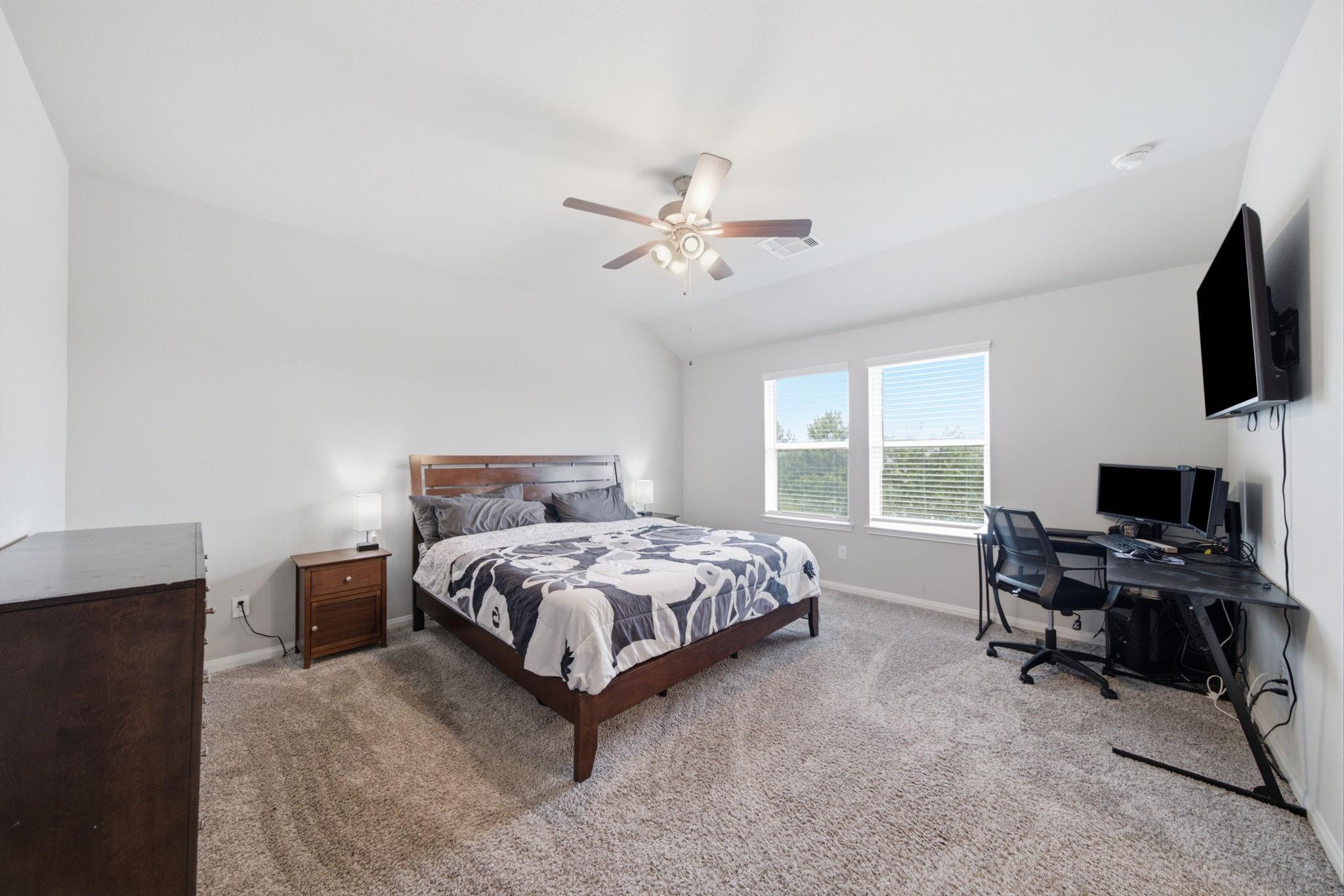 1812 Kingsford Prairie Court