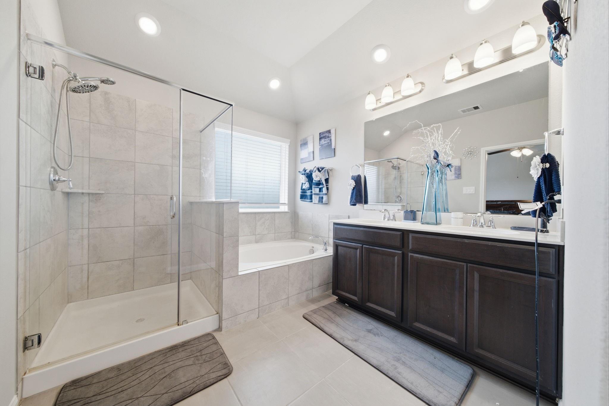 1812 Kingsford Prairie Court