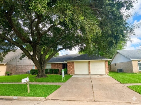 Homes For Sale - 922 Comstock Springs Drive<br/> Katy, TX 77450