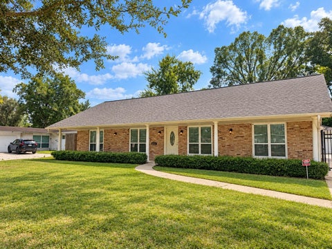 Photo of 8215 Leader Street, Houston, TX 77036 (MLS # 28704204)