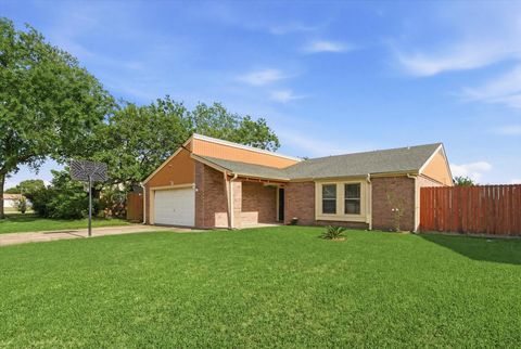 Tiny photo for 3003 Woodstone Drive, Baytown, TX 77521 (MLS # 34142995)