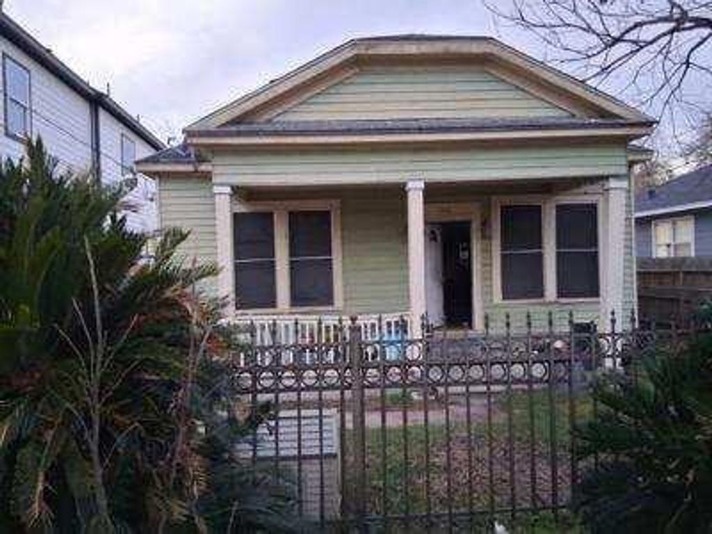 Photo of 7435 Hezekiah Lane, Houston, TX 77088 (MLS # 23843574)