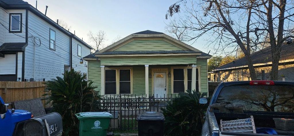 Photo of 7435 Hezekiah Lane, Houston, TX 77088 (MLS # 23843574)